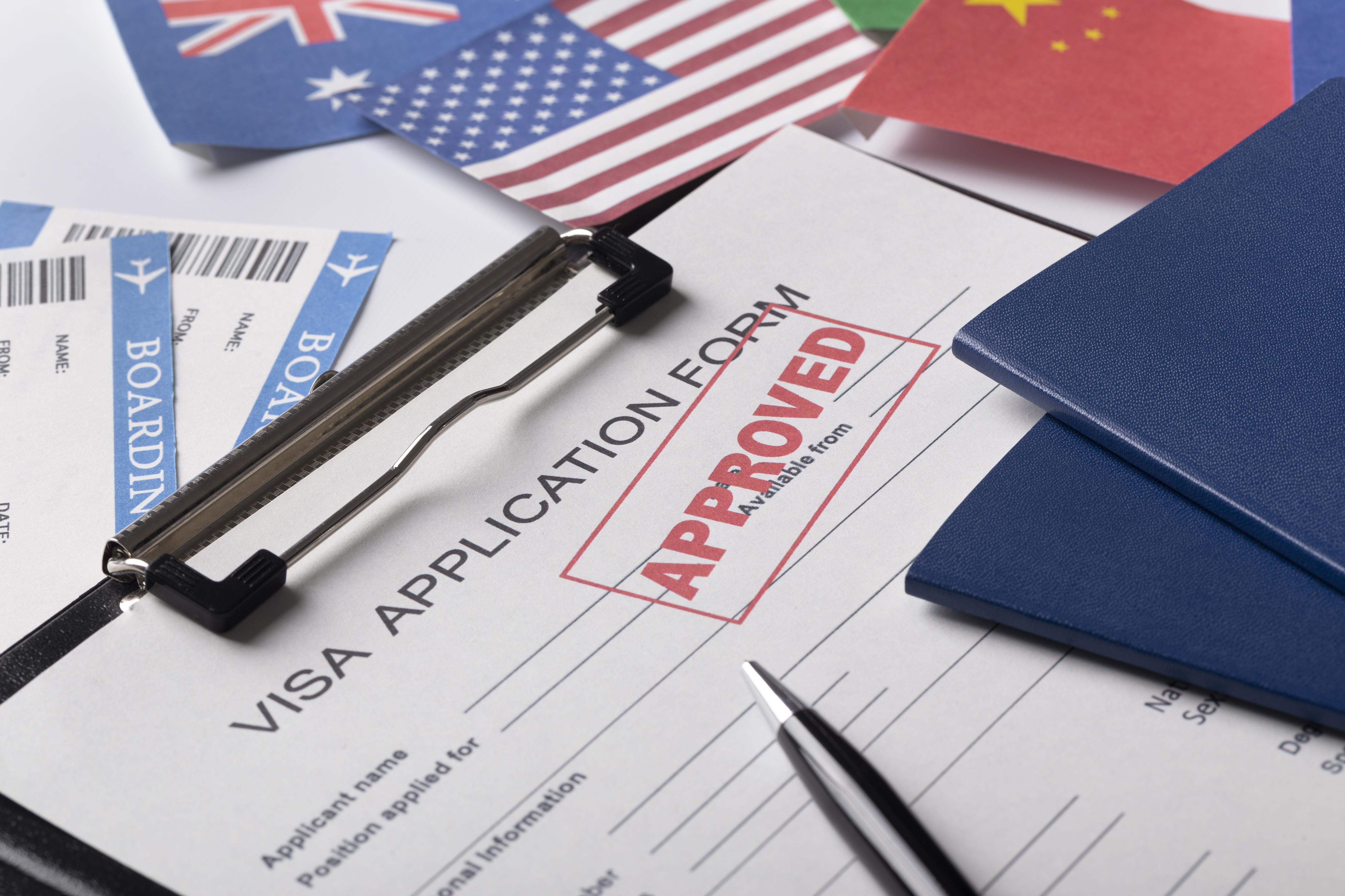 Top 10 Countries for Nurses to Relocate in 2025
